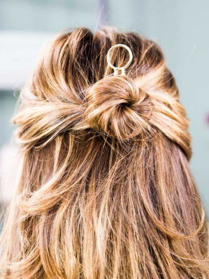 Este verano tienes que llevar el “moño de Instagram”