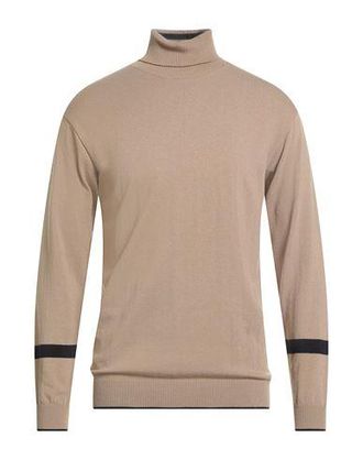 Alessandro Gilles MAGLIERIA - Dolcevita su YOOX.COM