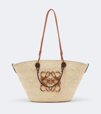 Loewe Borsa cestino Anagram Medium con pelle