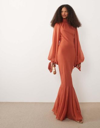 Asos Vestito lungo accollato color ruggine con fondo godet-Arancione