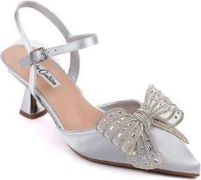 Lady Couture Leslie Pointed Toe Pump in Silver at Nordstrom Rack, Size 10