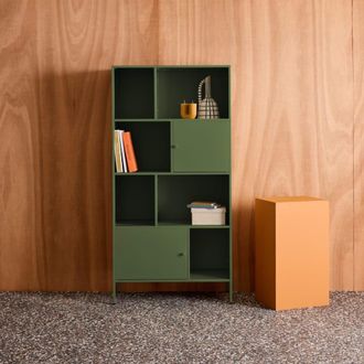 Sweeek Aparador estilo industrial de metal con 8 compartimentos, verde