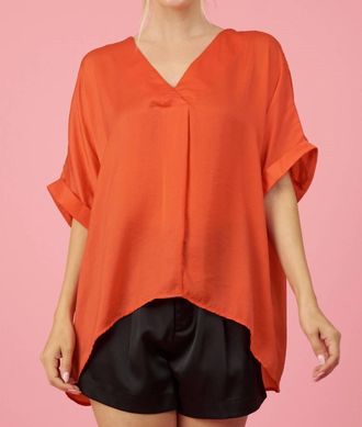 Glam V-Neck High-Low Top In Orange