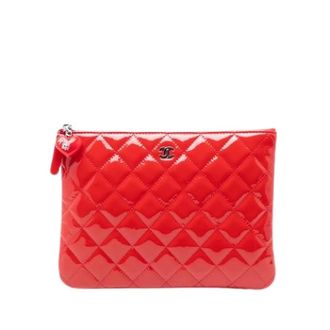 Chanel Pre-owned Clutches, female, Red, Size: ONE SIZE Pre-owned Quilted Patent Leather Clutch