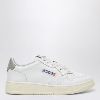 Autry Medalist Low sneakers in white/grass green leather