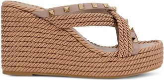 Valentino Garavani logo-print flatform sandals - Neutrals