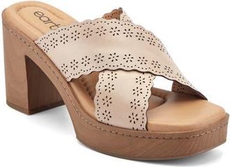 Earth Qamra Platform Sandal in Light Natural at Nordstrom, Size 7.5
