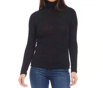 Karen Kane Brynce Relaxed Neck Top In Black