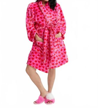 Shiraleah Hearts Cozy Robe In Pink