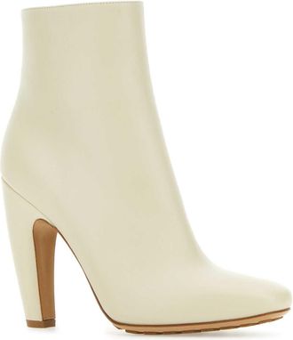 Bottega Veneta Leather Chunky-Heel Ankle Boot - Beige