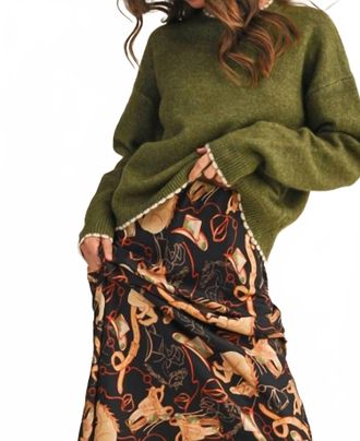Merci Contrast Knit Scalloped Edge Sweater In Olive Green
