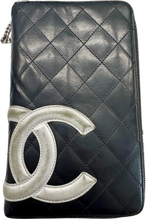 Chanel Black Leather (Pre-Owned)