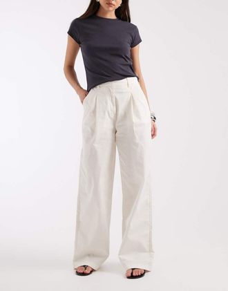 Tommy Jeans Chino a fondo ampio color crema-Bianco