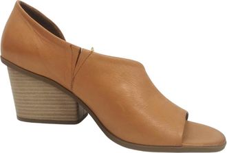 Bueno Womens Holly Sandal In Tan
