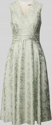 Rinascimento Rinascimento Regular Fit Midikleid mit floralem Allover-Stitching in Mint, Gr&ouml;&szlig;e M