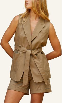 Crescent Belted Sleeveless Blazer in Taupe at Nordstrom, Size Large