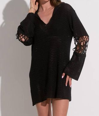 Elan Crotchet Short Tunic Top In Black