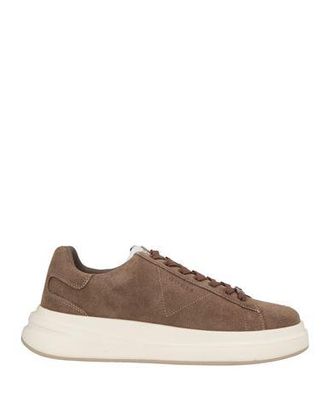 Guess FOOTWEAR - Trainers sur YOOX.COM
