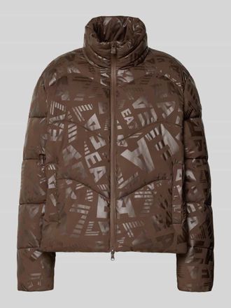 Emporio Armani Steppjacke mit Logo-Muster und Stehkragen in Dunkelbraun, Größe XL