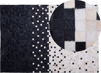 Beliani Alfombra De Piel De Vacuno Negra Y Beige Patr&oacute;n Patchwork 140 X 200 Cm Rectangular Erfelek