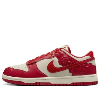 Nike (WMNS) Nike Dunk Low Red Roses HF1986-100