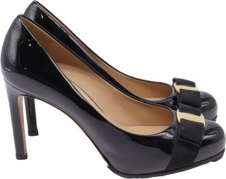 Ferragamo Vara Bow Pumps in Black Patent Leather