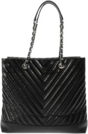 Chanel Black Patent Leather Tote Bag (Pre-Owned)