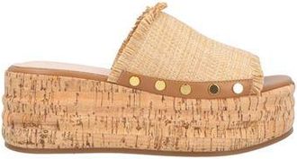 Coccinelle FOOTWEAR - Sandals sur YOOX.COM