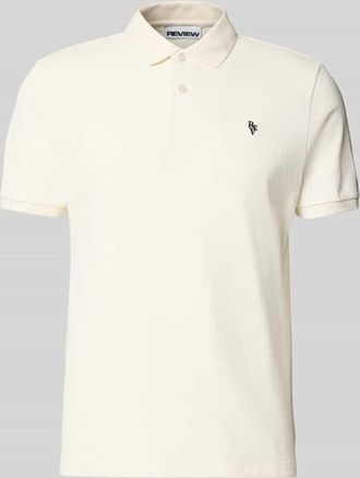 Review Modern Fit Poloshirt mit Logo-Stitching in Offwhite, Gr&ouml;&szlig;e XXL