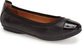 Josef Seibel Pippa 07 Flat in Black Patent at Nordstrom Rack, Size 9-9.5Us / 40Eu