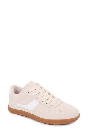 Berness Lily Gum Sole Sneaker in Beige at Nordstrom Rack, Size 11