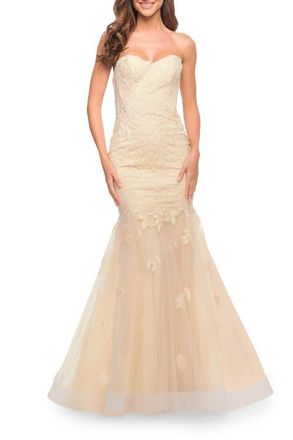 La Femme Mermaid Strapless Elegant Lace and Tulle Gown in Champagne at Nordstrom, Size 00