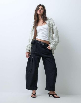 Asos pantaloni cargo con cintura con occhielli neri-Nero