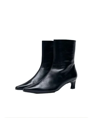 Alohas Ambar Rift Ankle Boot - Black