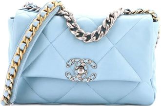 Chanel 19 Flap Bag Quilted Leather Medium crossbody bag - Blu