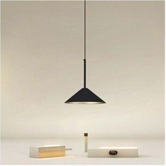 Trade Shop Trade Shop - Lampadario A Sospensione Moderno Con Paralume Triangolare In Ferro Nero Oro E27 33863