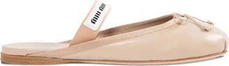 Miu Miu bow-detail elastic-strap ballet flats - women - Rubber/Goat Skin/Leather - 38.5 - Neutrals