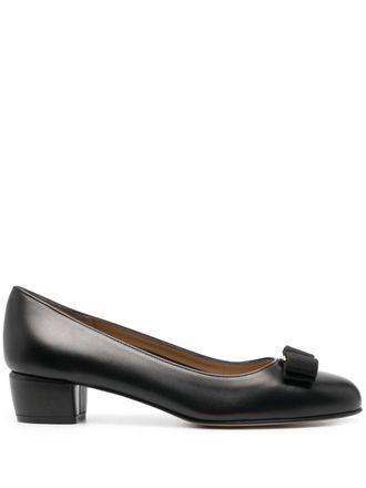 Ferragamo Black Vara 1 Timeless Leather Pumps