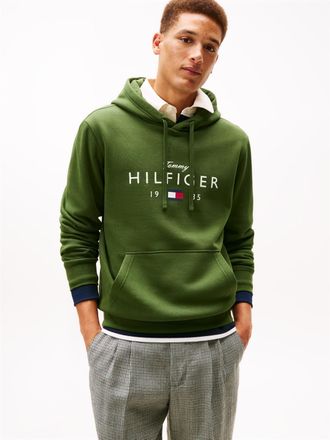 Tommy Hilfiger Hoodie TOMMY HILFIGER BRAND LOVE BIG HILFIGER, Herren, Gr. L, mountain pine, Sweatware, Obermaterial: 77% Baumwolle, 23% Elasthan, regular fit normal,