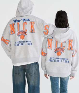 A&eacute;ropostale New York Knicks Pullover Hoodie