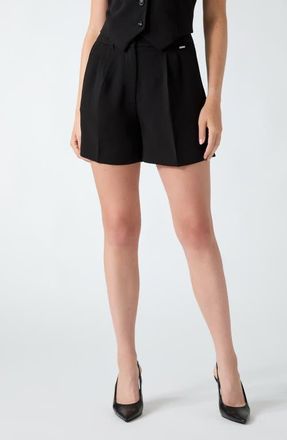 Guess Theoline Pleated Shorts in Jblack-Black at Nordstrom, Size X-Large