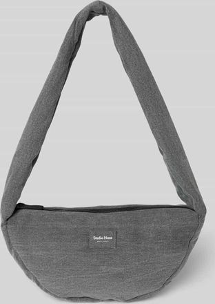 Studio Noos Crossbody Bag mit Label-Detail in Mittelgrau, Größe 1