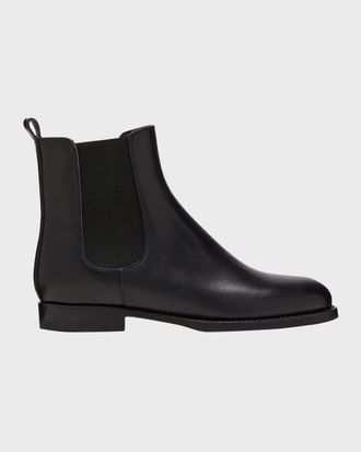 Manolo Blahnik Chelsa Leather Chelsea Ankle Booties