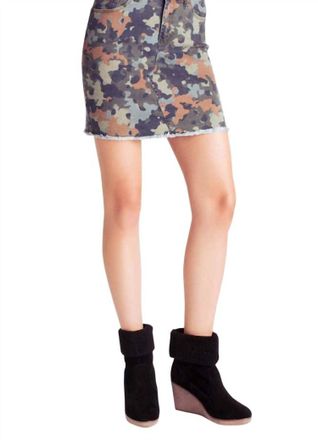 Kensie Printed Mini Skirt In Puzzle Camo
