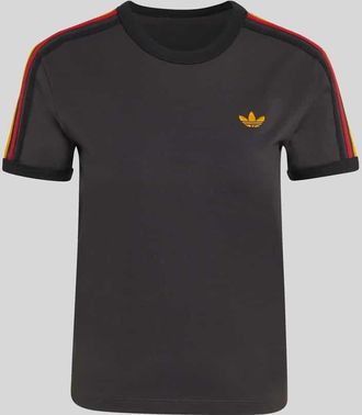 adidas Originals T-Shirt mit Label Stitching aus Baumwoll-Mix in Anthrazit, Gr&ouml;&szlig;e XL