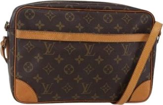 Louis Vuitton Pre-owned Cross Body Bags, female, Brown, Size: ONE SIZE Pre-owned Canvas Cross Body Bag