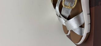 Diba Womens Advo Cate Sandal In Silver