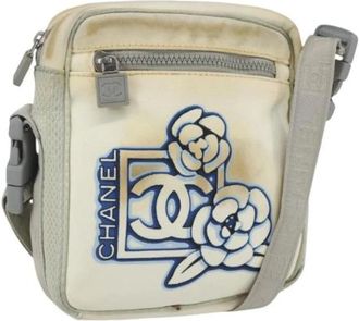 Chanel Pre-owned Cross Body Bags, female, White, Size: ONE SIZE Pre-owned Canvas Cross Body Bag