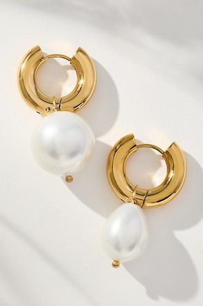 Timeless Pearly Drop Earrings