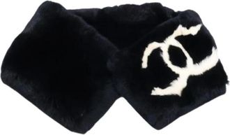 Chanel Pre-owned Scarves, female, Black, Size: ONE SIZE Pre-owned Tippet